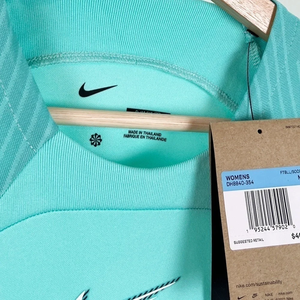 NWT Nike Dri-Fit Strike Soccer Jersey Shirt in Hyper Turquoise